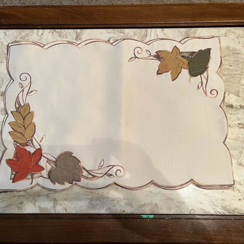 4 Autumn themed placemats